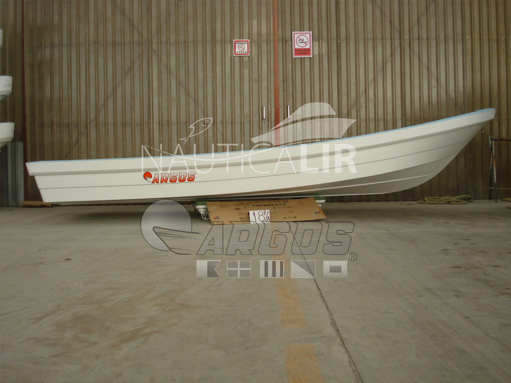 Embarcación / Lancha para Pesca Argos 18 Pies de Proa Alta.