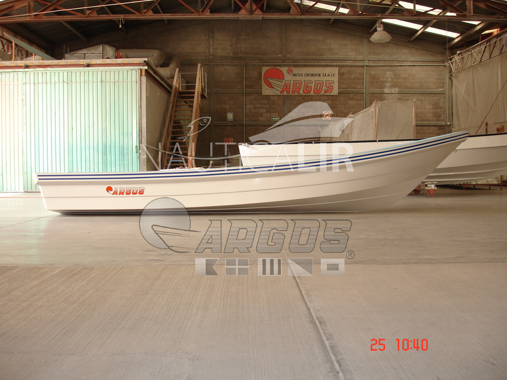 Embarcación / Lancha para Pesca Argos 22 Pies de Proa Alta.