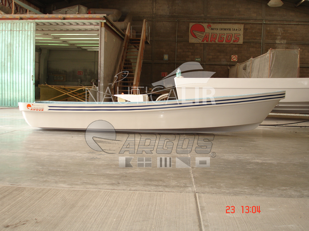 Embarcación / Lancha para Pesca Argos 18 Pies Estándar.