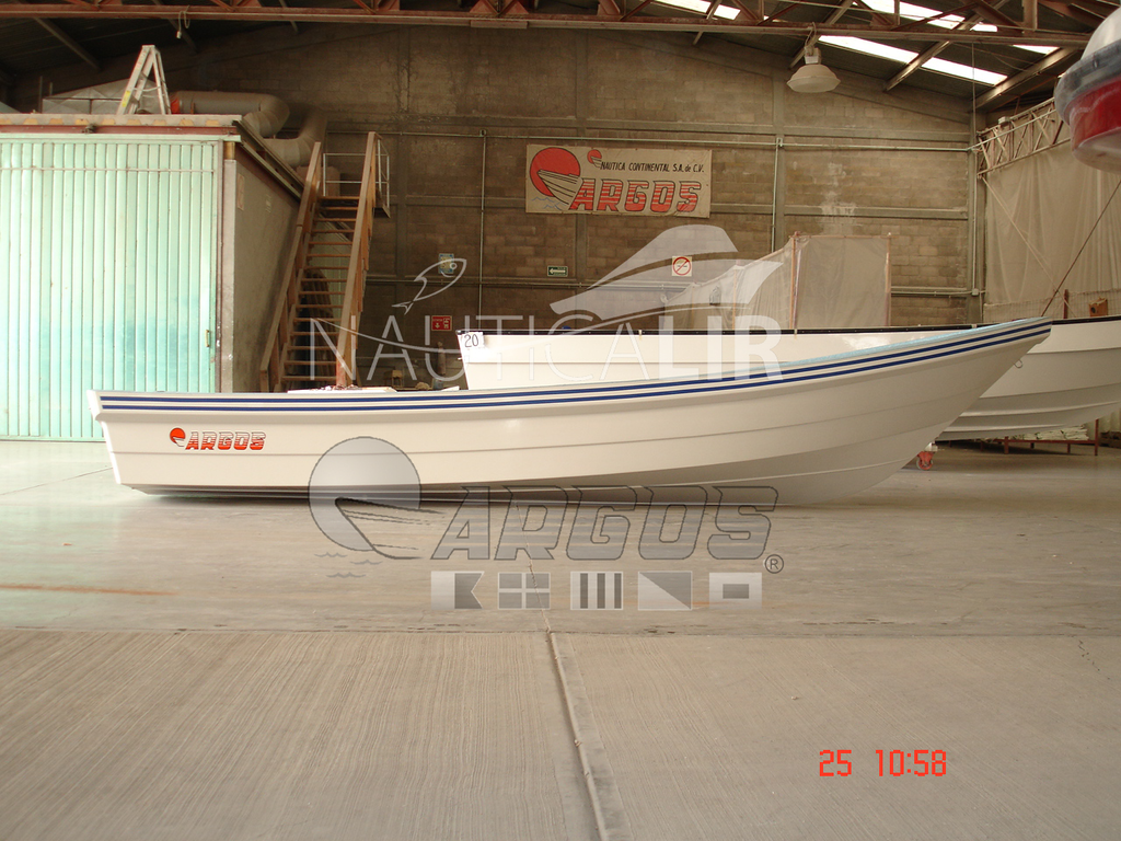 Embarcación / Lancha para Pesca Argos 20 Pies de Proa Alta.