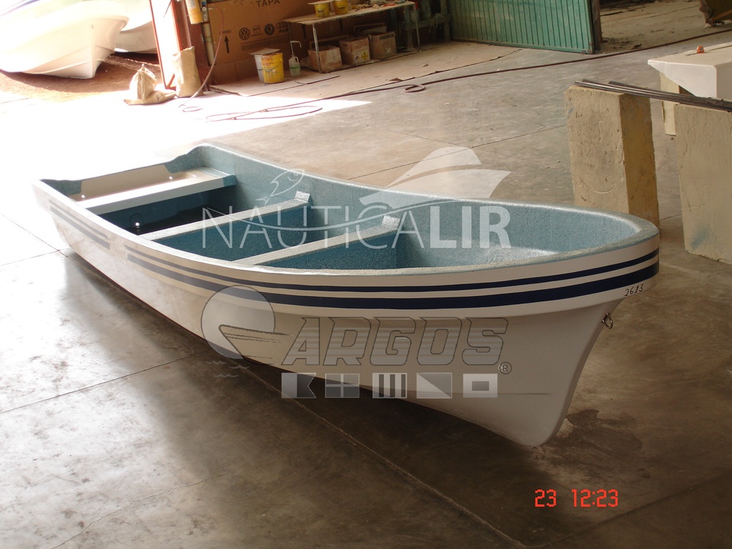 Embarcación / Lancha para Pesca Argos 23 Pies de Proa Alta.