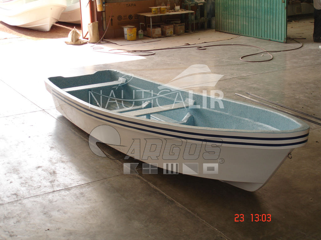 Embarcación / Lancha para Pesca Argos 18 Pies Estándar.