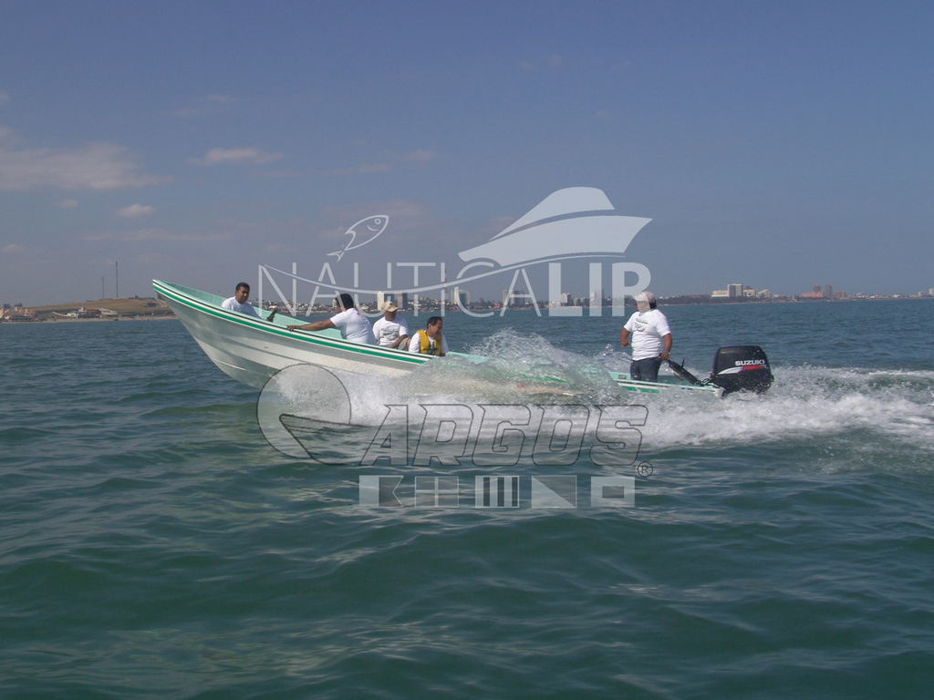 Embarcación / Lancha para Pesca Argos 22 Pies de Proa Alta.