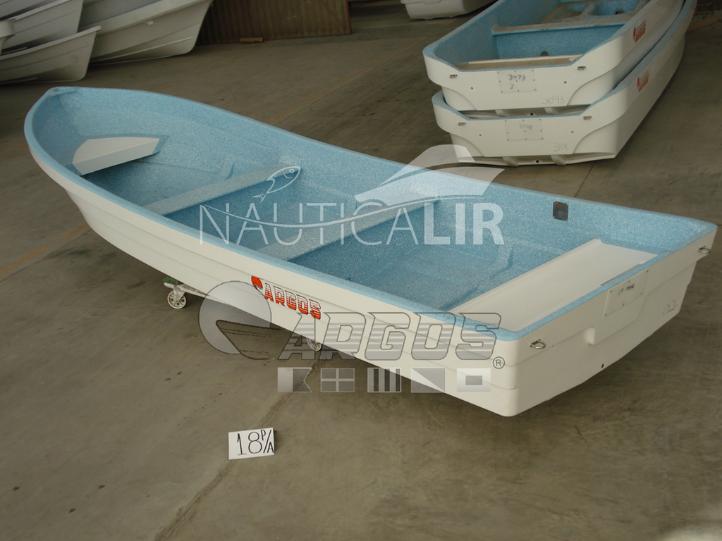 Embarcación / Lancha para Pesca Argos 18 Pies de Proa Alta.