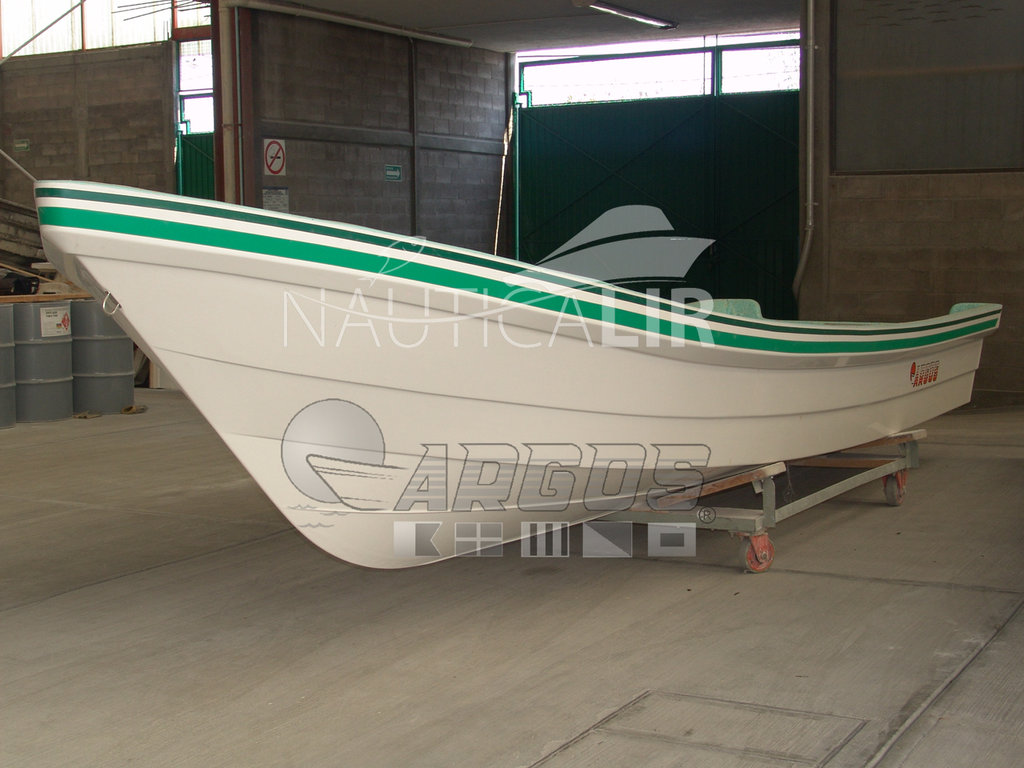 Embarcación / Lancha para Pesca Argos 26 Pies de Proa Alta.