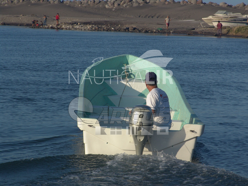 Embarcación / Lancha para Pesca Argos 20 Pies de Proa Alta.