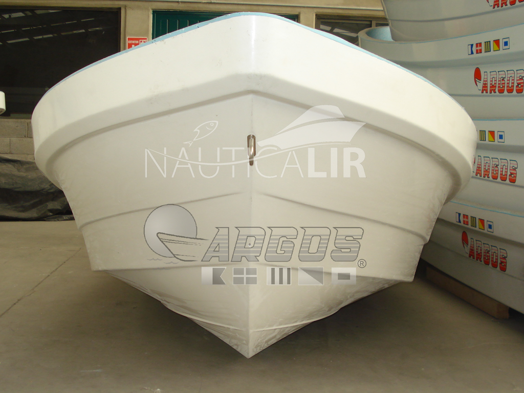 Embarcación / Lancha para Pesca Argos 18 Pies de Proa Alta.