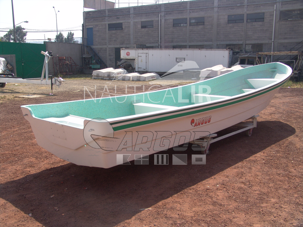 Embarcación / Lancha para Pesca Argos 26 Pies de Proa Alta.